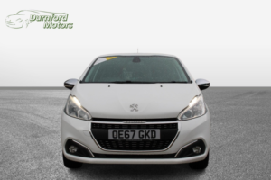 2017 Peugeot 208 1.2 Puretech Allure in White — image 2