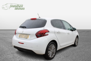 2017 Peugeot 208 1.2 Puretech Allure in White — image 4