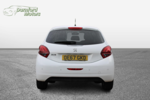 2017 Peugeot 208 1.2 Puretech Allure in White — image 5