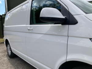 2021 Volkswagen Transporter 2.0 Tdi T30 Highline Fwd Swb Euro 6 (s/s) 5dr in White — image 5