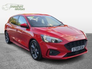2018 Ford Focus 1.0 T Ecoboost St-Line in Red — image 3