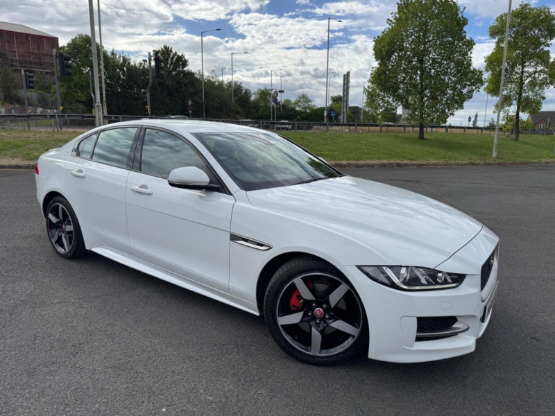 2018 Jaguar Xe 2.0d R-Sport Auto Euro 6 (s/s) 4dr in White — image 1