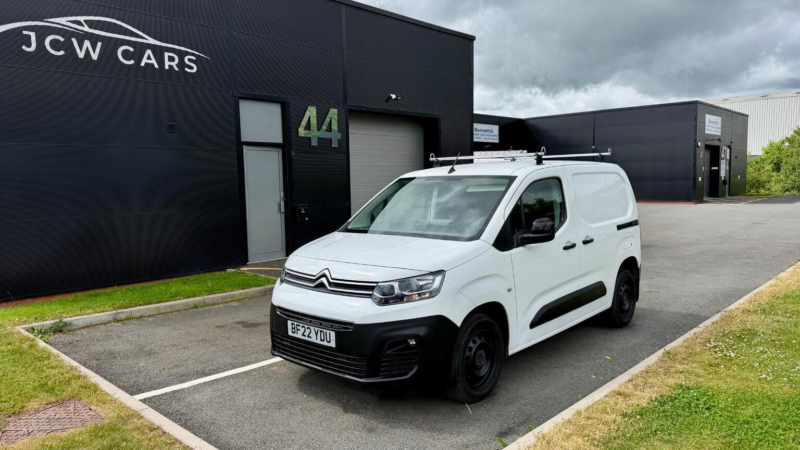 2022 Citroen Berlingo 1.5 Bluehdi 1000 Enterprise M Pro Swb Euro 6 (s/s) 5dr in White — image 1
