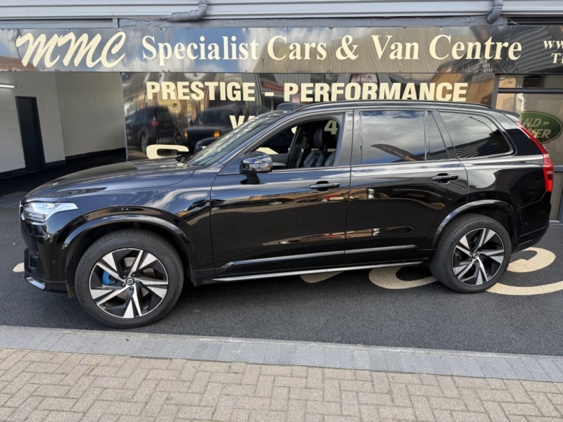 2019 Volvo Xc90 2.0 Plus Dark B5 (235 Hp) in Black — image 1