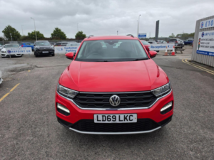 2019 Volkswagen T-Roc 1.6 Tdi Se Euro 6 (s/s) 5dr in Red — image 2