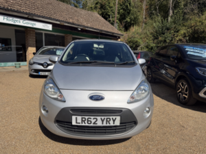 2012 Ford Ka 1.2 Zetec Low Mileage Air Con Low Tax Just £35 A Year in Silver — image 2