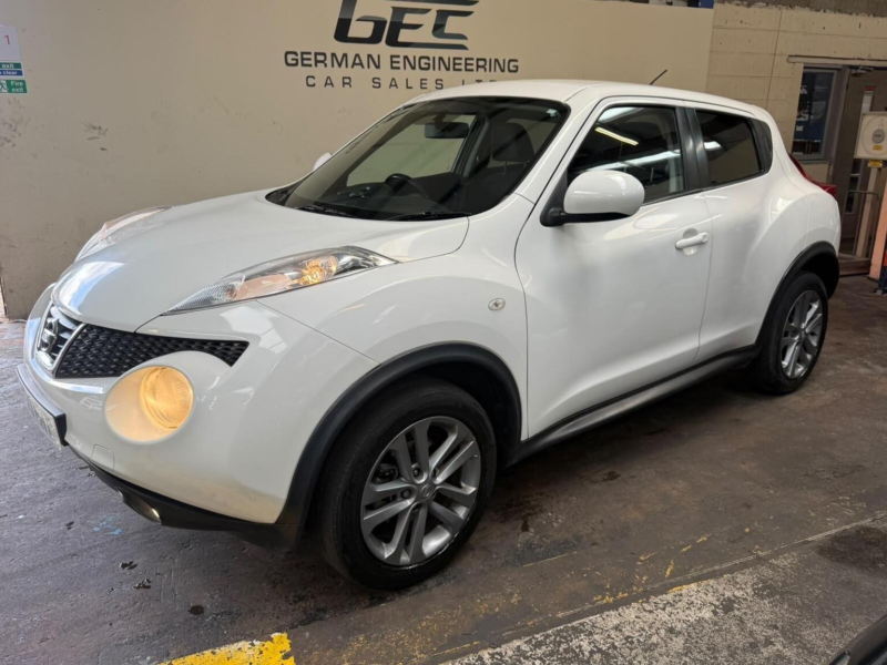 2013 Nissan Juke 1.6 Acenta Premium CVT Euro 5 5dr in White — image 1