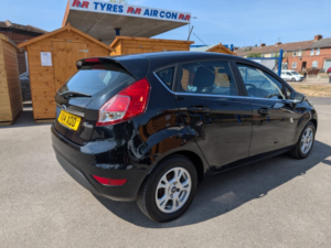 2014 Ford Fiesta 1.6 Tdci Econetic Zetec in Black — image 4