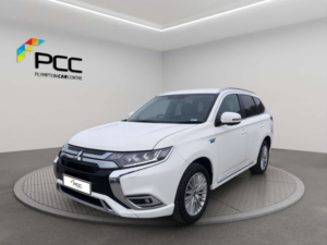 2019 Mitsubishi Outlander 2.4 Outlander 4h PHEV CVT 4WD 5dr in White — image 4