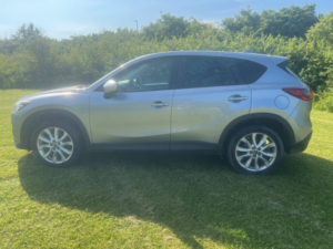 2014 Mazda Cx-5 2.2 Skyactiv-D Sport Nav in Silver — image 5