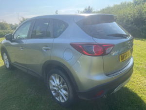 2014 Mazda Cx-5 2.2 Skyactiv-D Sport Nav in Silver — image 6