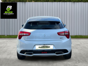 2016 Ds Automobiles Ds 5 2.0 Bluehdi Prestige in White — image 4