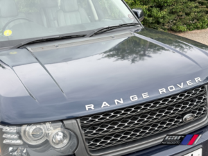 2011 Land Rover Range Rover 4.4 Td V8 Vogue in Blue — image 6