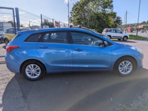 2016 Hyundai I30 1.6 I30 Tr Se 1.6 Crdi 110ps Bd in Blue — image 5