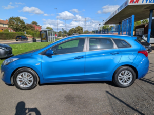2016 Hyundai I30 1.6 I30 Tr Se 1.6 Crdi 110ps Bd in Blue — image 6