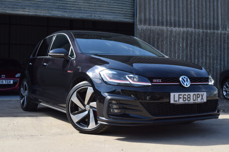 2018 Volkswagen Golf 2.0 Tsi Gti Performance in Black — image 1