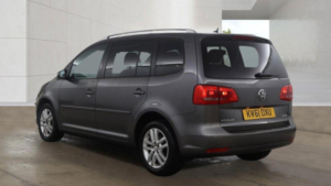 2011 Volkswagen Touran 2.0 Tdi Se DSG Euro 5 5dr in Grey — image 3