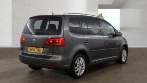 2011 Volkswagen Touran 2.0 Tdi Se DSG Euro 5 5dr in Grey — image 4