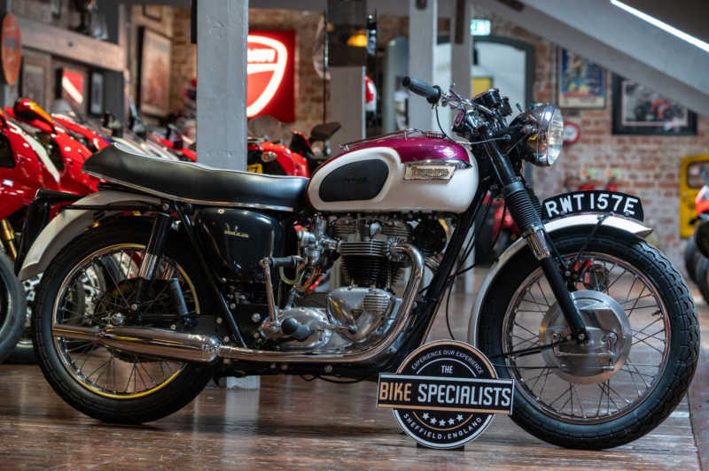 1967 Triumph Bonneville T120 *concourse Restoration - Matching Numbers* in Maroon — image 1