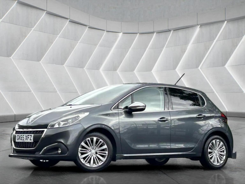 2015 Peugeot 208 1.2 Puretech Allure Euro 6 5dr in Grey — image 1