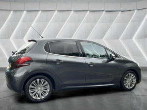 2015 Peugeot 208 1.2 Puretech Allure Euro 6 5dr in Grey — image 6