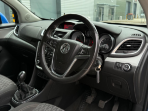 2014 Vauxhall Mokka 1.4t Exclusiv 4WD Euro 5 (s/s) 5dr in Blue — image 2