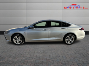 2017 Vauxhall Insignia 1.6 Turbo D Ecotec Blueinjection Tech Line Nav in Silver — image 4