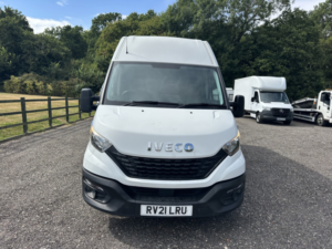 2020 Iveco Daily 2.3 D Hpi 14v 35s 3520 in White — image 6