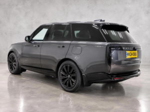 2024 Land Rover Range Rover 3.0 P460e 38.2kwh Autobiography Auto 4WD Euro 6 (s/s) 5dr in Grey — image 6