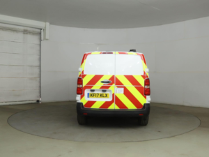 2017 Peugeot Expert 2.0 Bluehdi 1400 Professional Standard Panel Van Mwb Euro 6 (s/s) 6dr in White — image 5