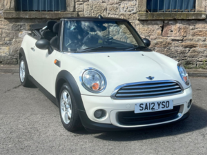 2012 MINI Convertible 1.6 One Convertible 2dr Petrol Manual Euro 5 (98 Ps) in White — image 2