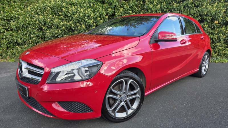 2013 Mercedes-Benz A Class 1.8 A200 Cdi Blueefficiency Sport 7g-Dtc (136bhp) in Red — image 1
