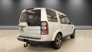 2016 Land Rover Discovery 4 3.0 Sd V6 Landmark SUV 5dr Diesel Auto 4WD Euro 6 (s/s) (256 Bhp) in Silver — image 4