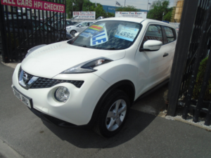 2015 Nissan Juke 1.6 Visia SUV 5dr Petrol Manual Euro 5 (94 Ps) in White — image 3