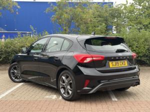 2019 Ford Focus 1.0 T Ecoboost St-Line in Black — image 2