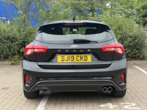 2019 Ford Focus 1.0 T Ecoboost St-Line in Black — image 5