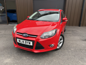 2014 Ford Focus 1.6 Zetec Navigator in Red — image 3