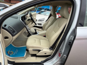 2015 Volvo Xc60 2.0 D4 Se Lux Euro 6 (s/s) 5dr in Silver — image 4
