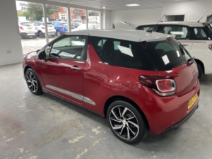 2018 Ds Automobiles Ds 3 1.2 Puretech Connected Chic in Red — image 3