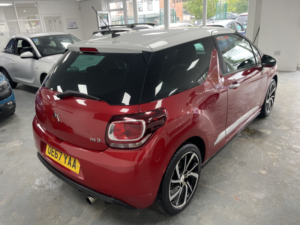 2018 Ds Automobiles Ds 3 1.2 Puretech Connected Chic in Red — image 5