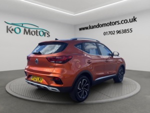 2022 MG MG Zs 1.0 T-Gdi Exclusive Auto Euro 6 5dr in Orange — image 4