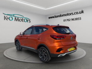 2022 MG MG Zs 1.0 T-Gdi Exclusive Auto Euro 6 5dr in Orange — image 6