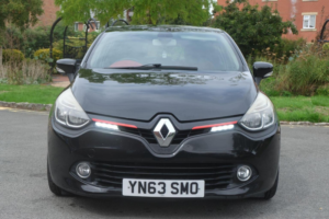 2013 Renault Clio 0.9 Tce Dynamique S Medianav Euro 5 (s/s) 5dr in Black — image 2