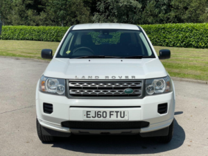 2011 Land Rover Freelander 2 2.2 Td4 S Commandshift 4WD Euro 5 5dr in White — image 2