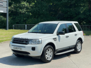 2011 Land Rover Freelander 2 2.2 Td4 S Commandshift 4WD Euro 5 5dr in White — image 3
