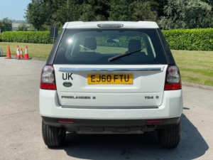 2011 Land Rover Freelander 2 2.2 Td4 S Commandshift 4WD Euro 5 5dr in White — image 6