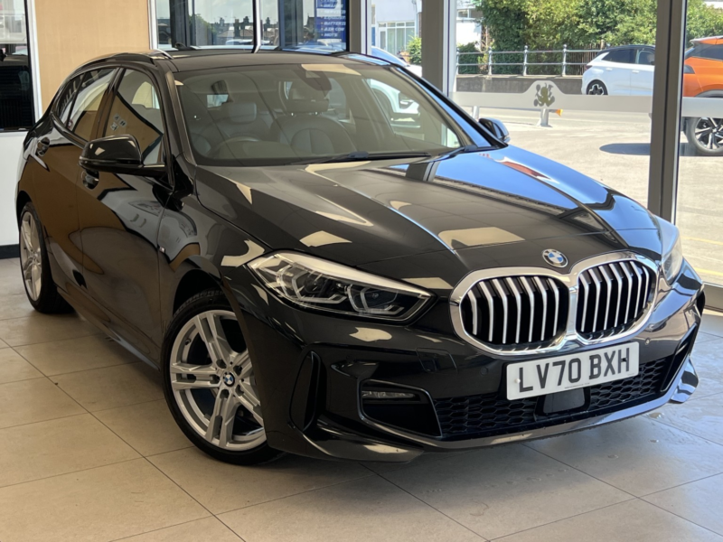 2020 BMW 1 Series 1.5 118i M Sport in Black — image 1