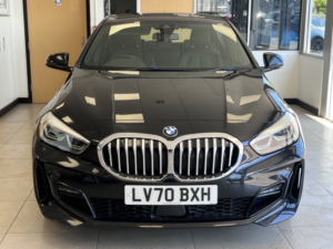 2020 BMW 1 Series 1.5 118i M Sport in Black — image 3