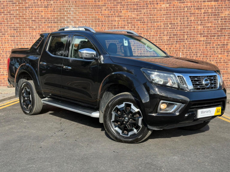 2020 Nissan Navara 2.3 Dci Tekna Auto 4WD Euro 6 4dr in Black — image 1