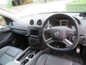 2010 Mercedes-Benz M Class 6.3 Ml63 V8 Amg in Black — image 2